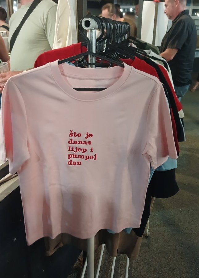 50829272.jpg
