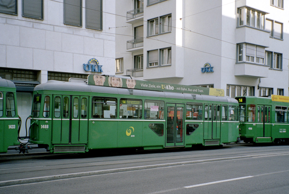 Basel-bvb-tramlinie-14-ffaswp-1198036.jpg