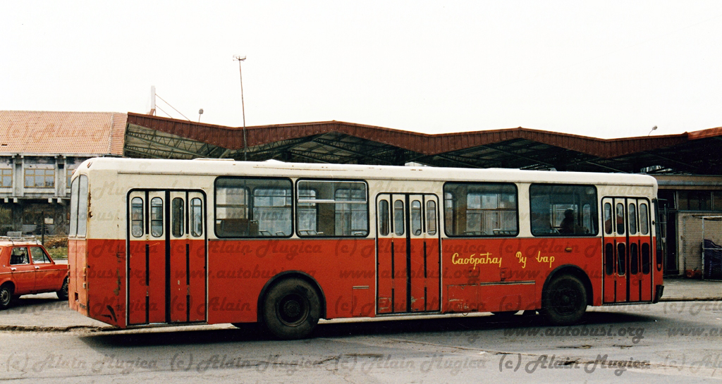 Bus VU Vukovar 1997a.jpg