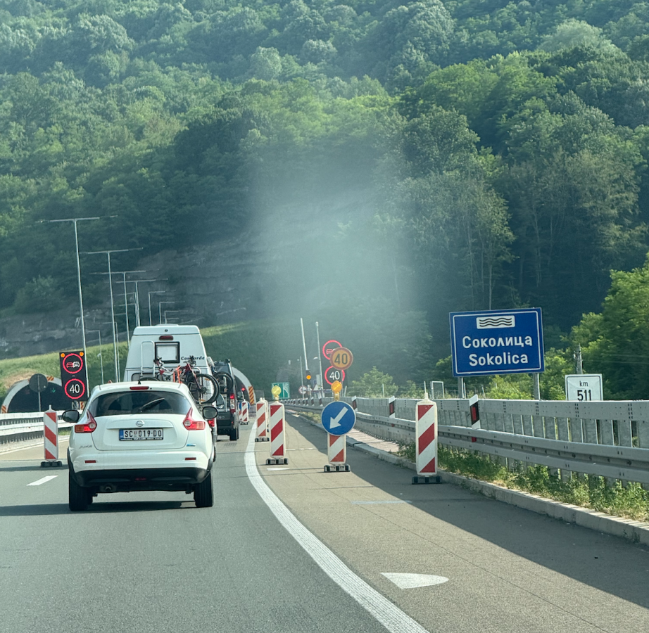 e-75 redovno održavanje novog autoputa 2.png