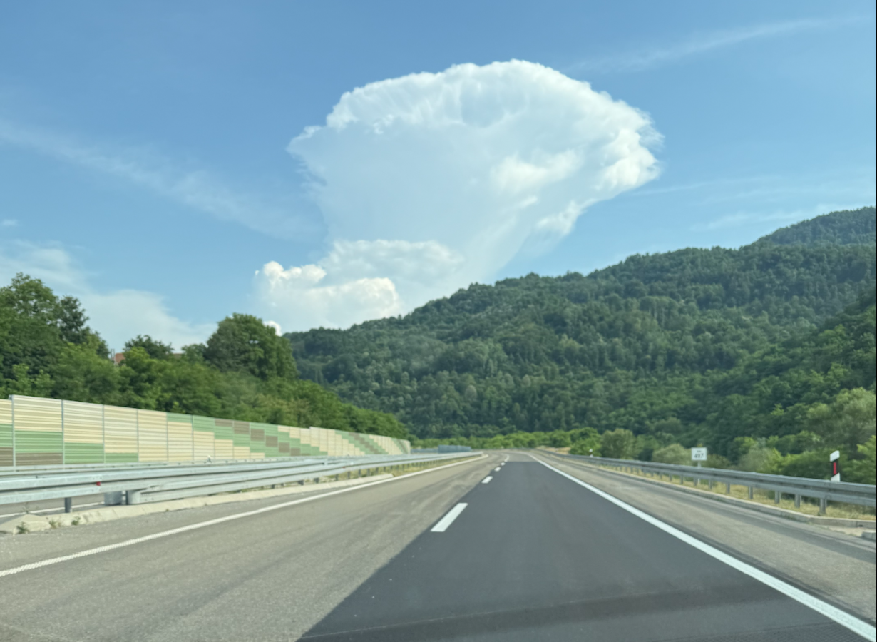 e-75 redovno održavanje novog autoputa 4.png