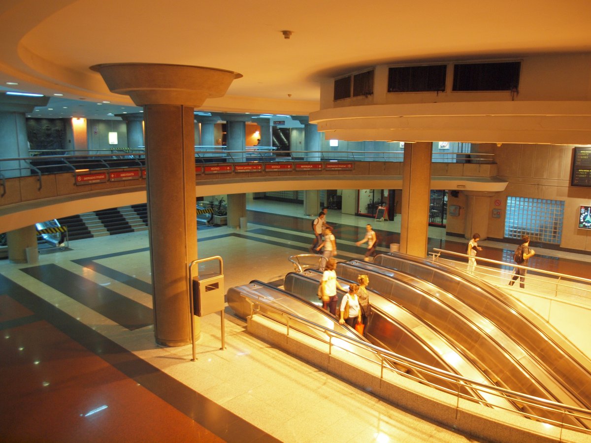 Escalator_Vukov_spomenik_gallery.jpg