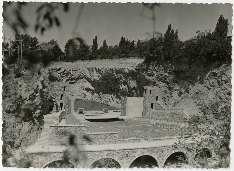 F Letnja pozornica u Topcideru 01 1952.jpg