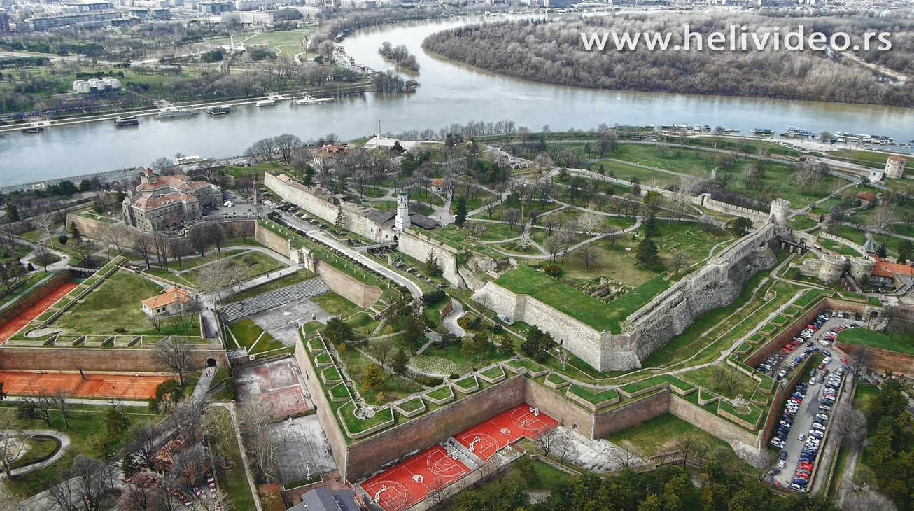 Kalemegdan iz visine, istocni pogled - g2xaqxcxz2oz.jpg