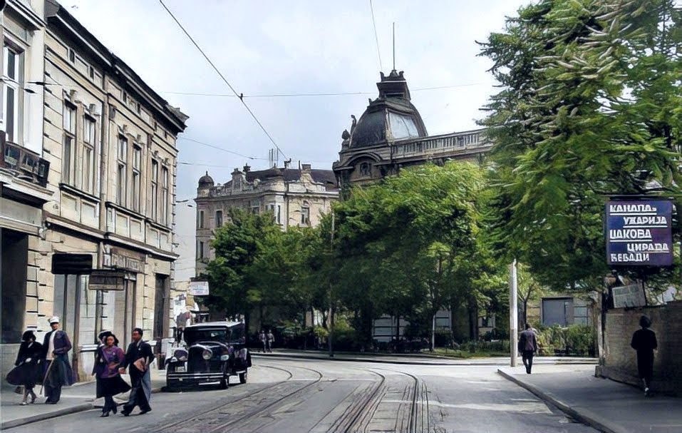 Karađorđeva ulica, pogled na hotel Bristol 30ih.jpg