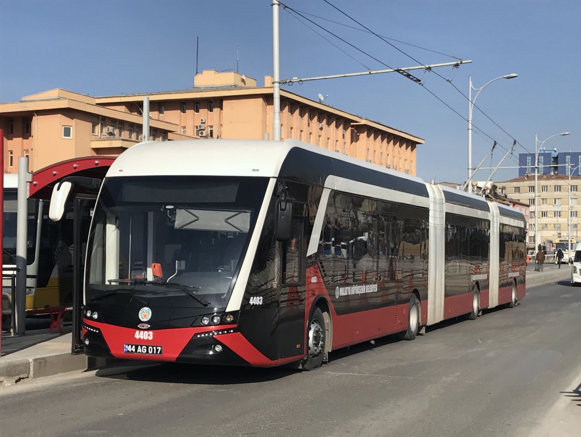 Malatya_trolleybus_4403_at_Bugday_Pazari_in_2017.jpg