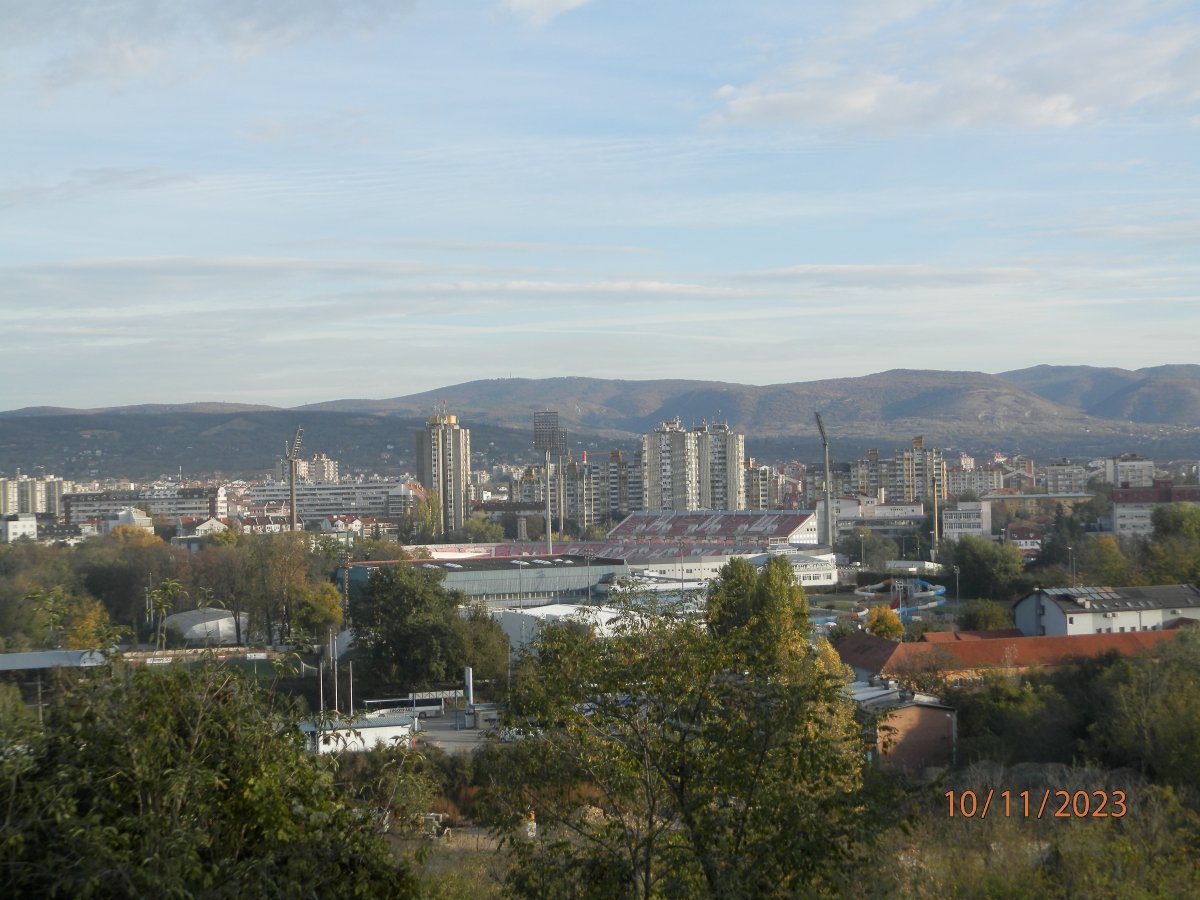 PB102224.JPG
