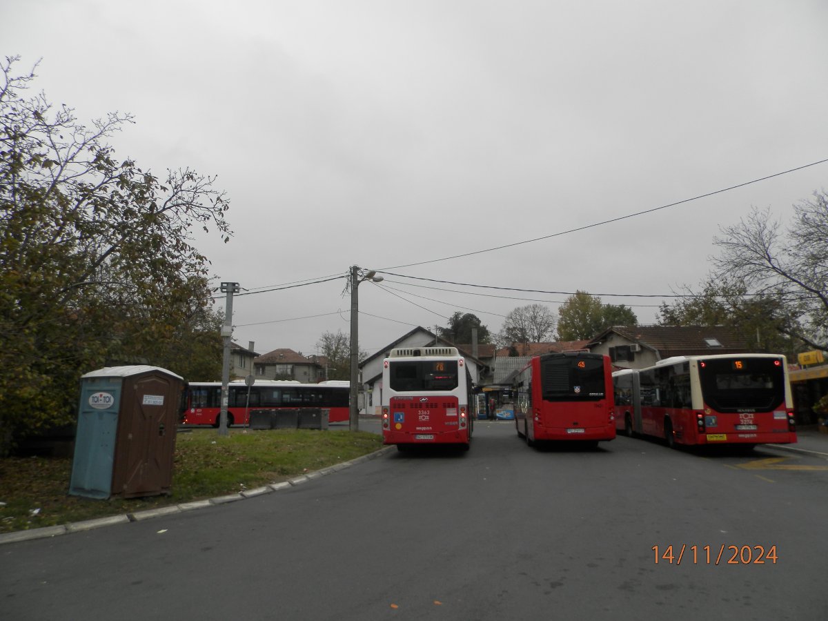 PB143826.JPG