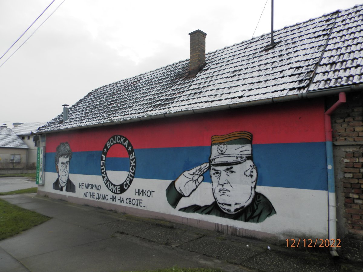 PC121284.JPG