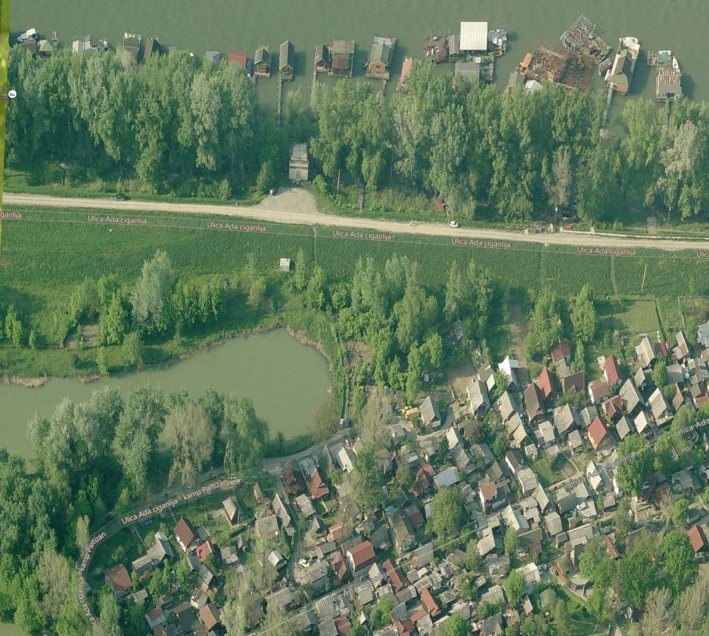 Reni bunar kod Ade Safari.jpg Reni bunar kod Ade Safari.jpg