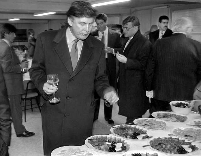 Trump in Moscow 1996.jpg