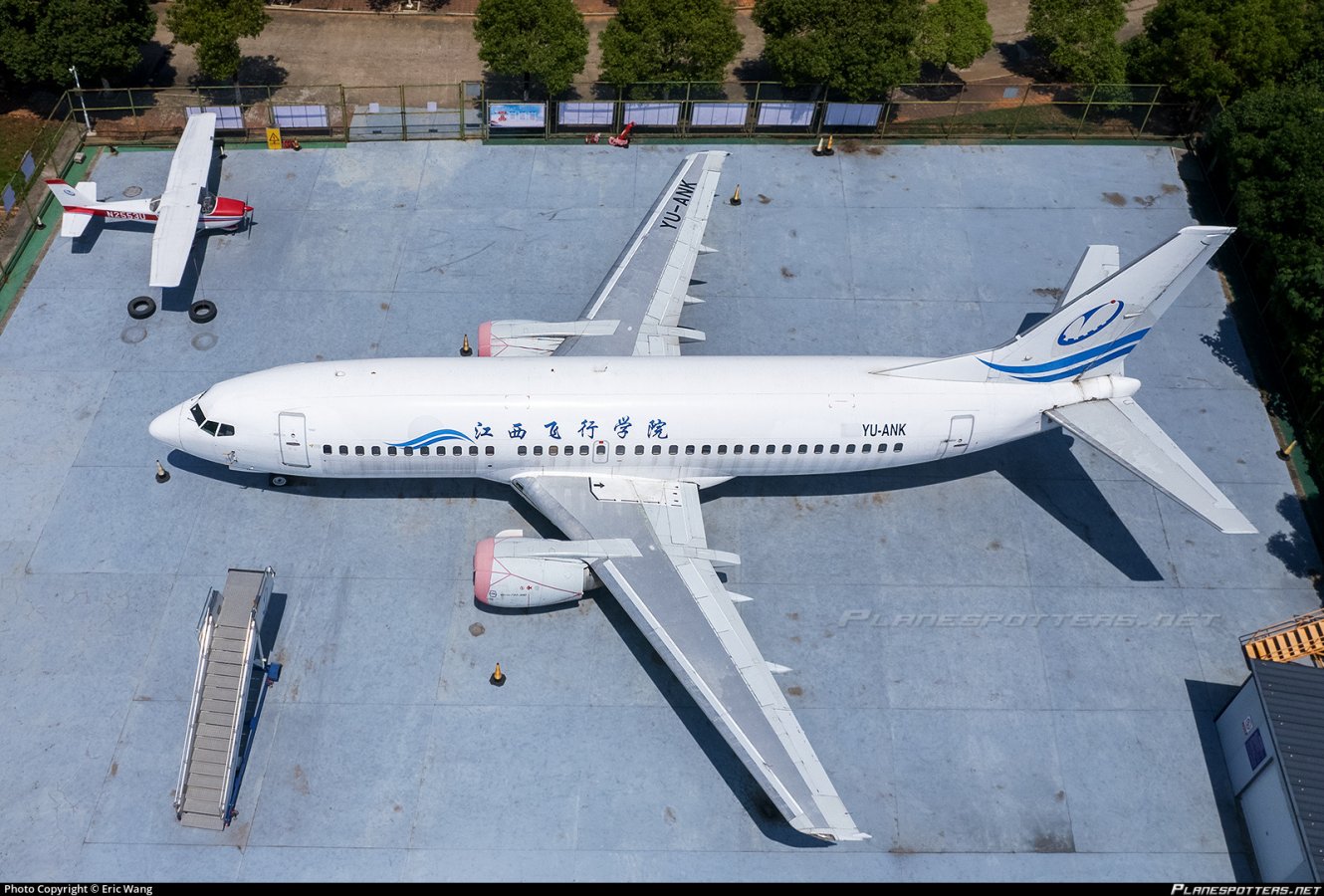 yu-ank-untitled-boeing-737-3h9_PlanespottersNet_1431394_2740af1c8d_o.jpg