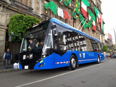 Trolleybus-Yutong-Mexico-City-2.jpg