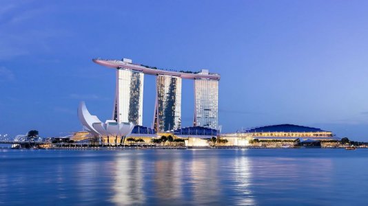 Marina Bay Sands - Singapore - photo by Andy Yeung.jpg