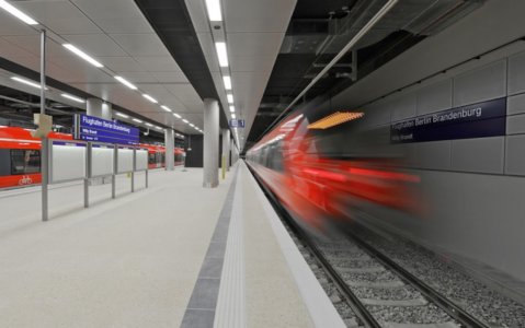 Bahnhof-Flughafen-BER-Berlin-Brandenburg.jpg