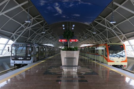 Sofia_Airport_metrostation.jpg